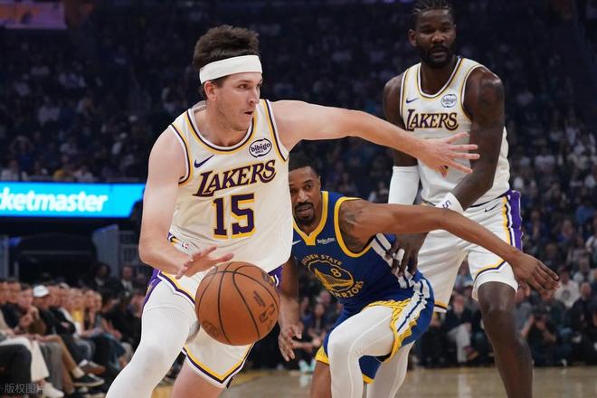 湖人28分血洗勇士!詹姆斯狂刷7大NBA纪录,湖人2换1交易赚大了