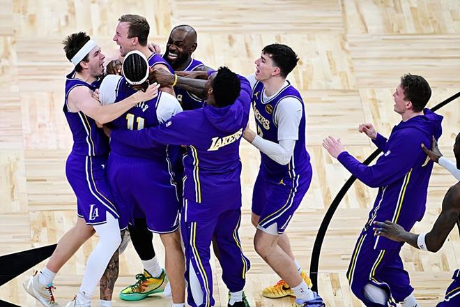 在连续沉寂多场后,湖人后场新援也是迅速找回了自己应有的水准? 在连续沉寂多场后,湖人后场新援也是迅速找回了自己应有的水准?