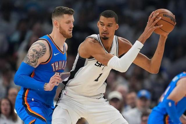 NBA季后赛｜雷霆西决扳回一城，文班亚马被针对
