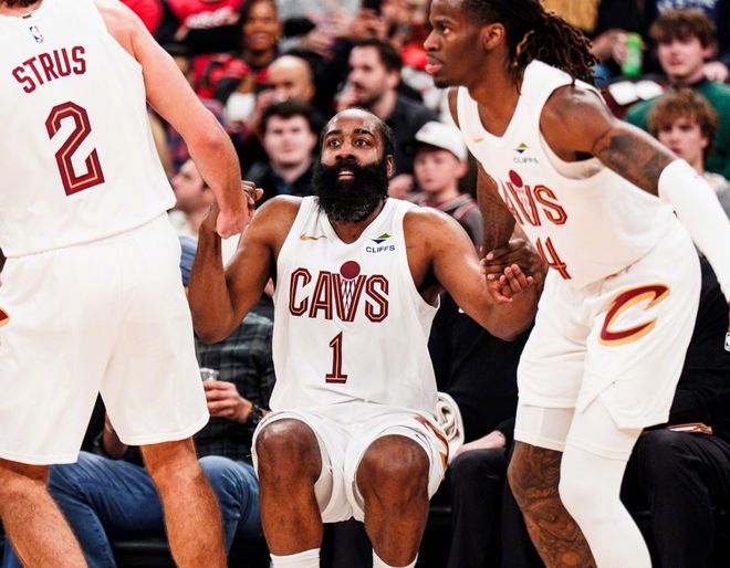 轰36分9助,砍27分6助,被迫又当球队老大!你的运气可真不太好