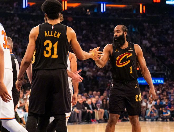 米神29+5+3+6双纪录之夜，主帅眼看哈登被打爆，尼克斯加时灭骑士
