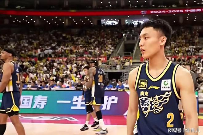 接班徐杰！廣東后衛(wèi)線終于做出抉擇，杜鋒忍痛送走男籃強(qiáng)力一號位