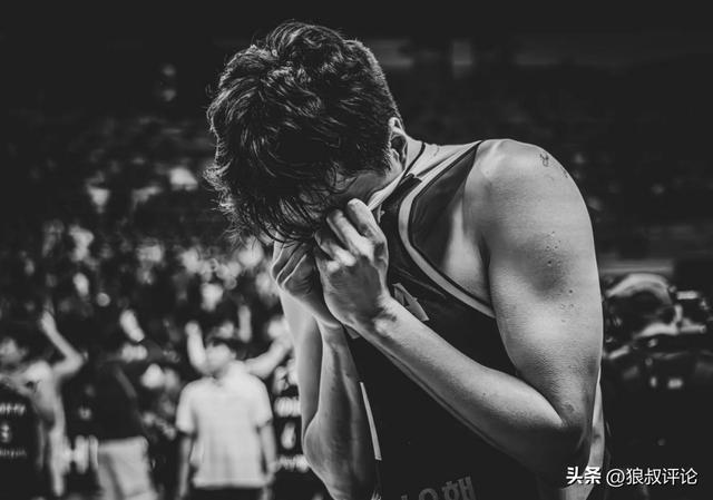 连续不敌中国泪洒现场！李贤重：希望两场世预赛都能战胜中国男篮