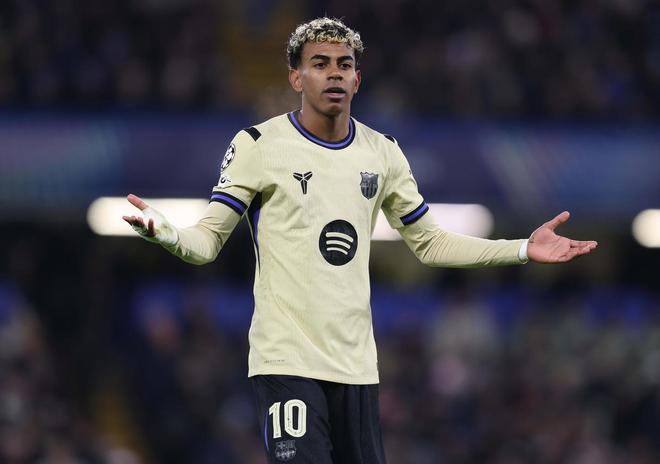 歐冠賽后，切爾西球迷殘酷羞辱亞馬爾：你只是低配版埃斯特萬！