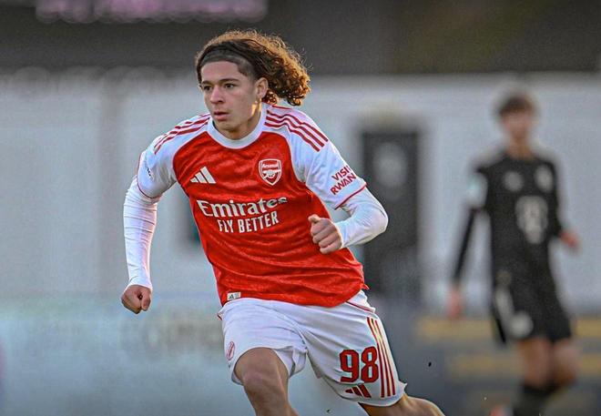 13歲天才穆諾斯代表阿森納U19出戰(zhàn)青年歐冠，打破賽事紀(jì)錄