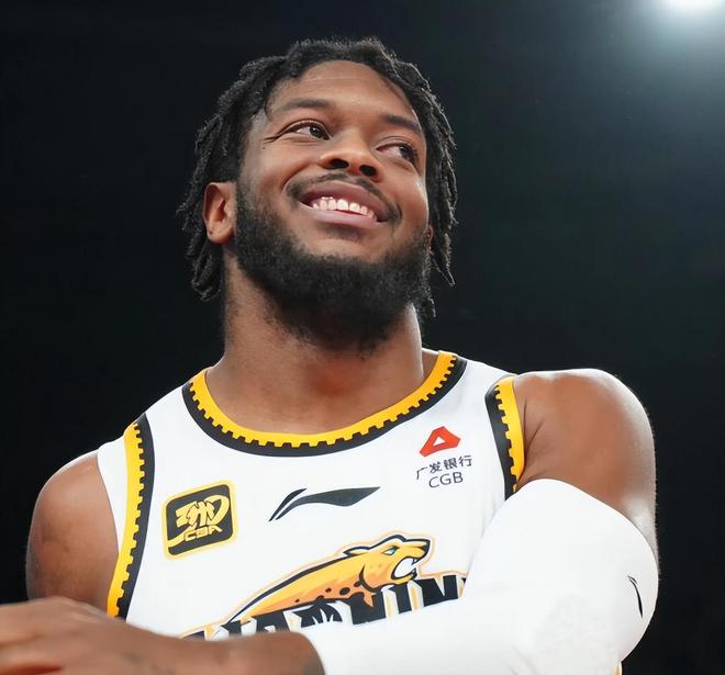 辽宁78-85江苏 球员评价：莫兰德良好，3人及格，8人低迷