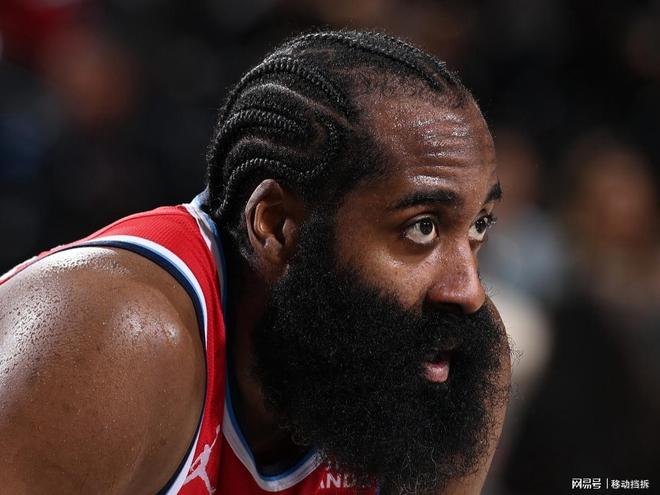 让人心疼!饱受脚部酸痛困扰的哈登,目前仍打算出战接下来的比赛