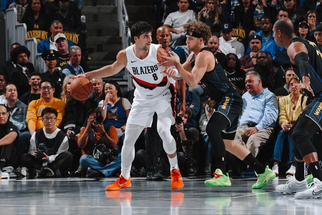 開(kāi)拓者4人20+擒勇士止4連敗 庫(kù)里38分阿夫迪亞26+14