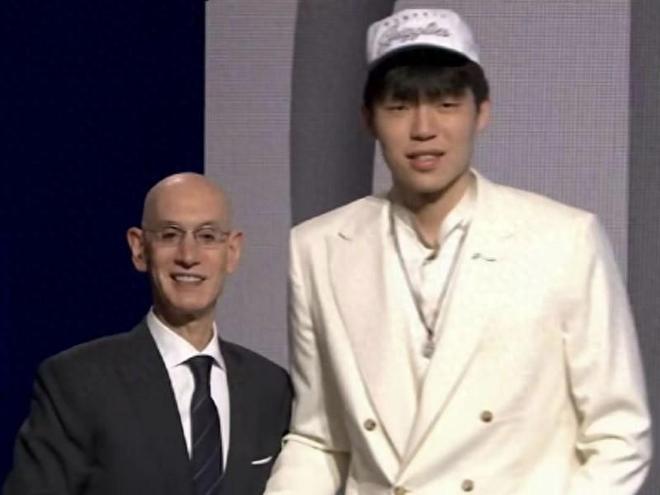 庫里38分勇士被開拓者雙殺，楊瀚森苦等球隊(duì)擺爛