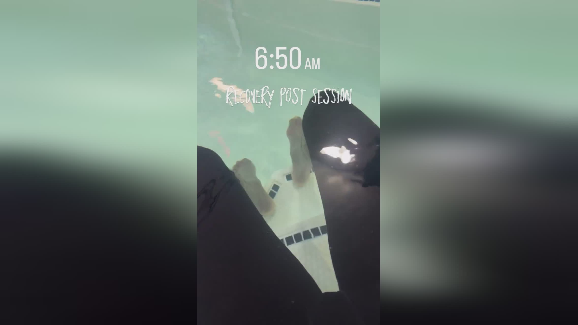 冰凉体验詹姆斯自拍晒泡冷水浴：训练后的恢复