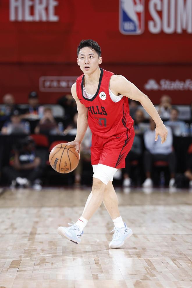 组织有功底！河村勇辉9中4得到9分3板6助2抢断