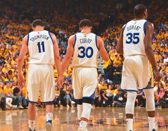 库里老了，NBA三分潮逐渐褪去，大中锋时代来临！
