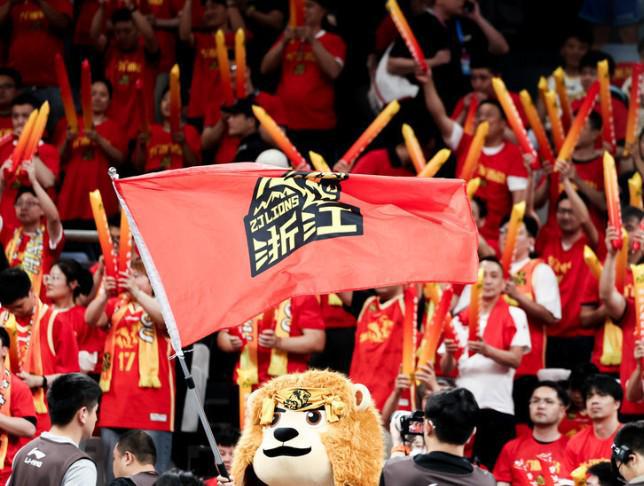 广厦男篮：经失利淬炼韧性，从低谷振翅奋进！下一场重振旗鼓