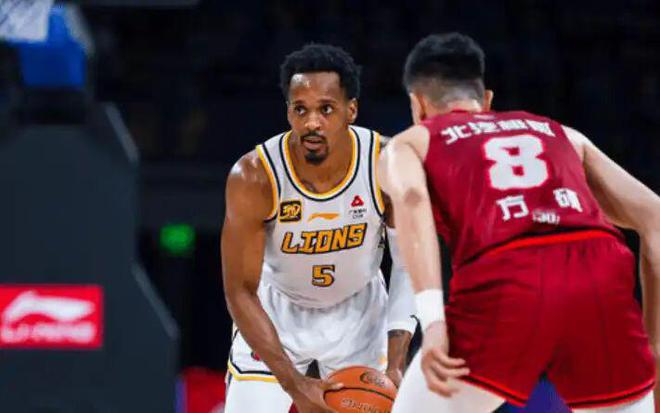廣廈33分大勝北京！布朗22+6，胡金秋高效，他才是最大奇兵