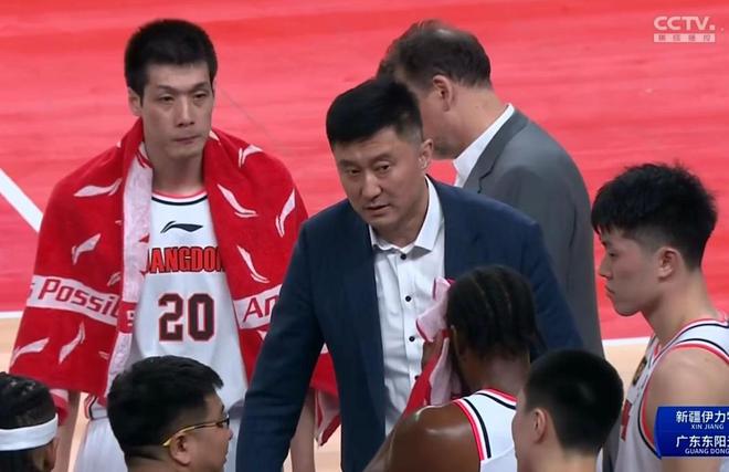 广东男篮徐昕合同到期，休赛期苦练低位和背身技术，中远投进步大