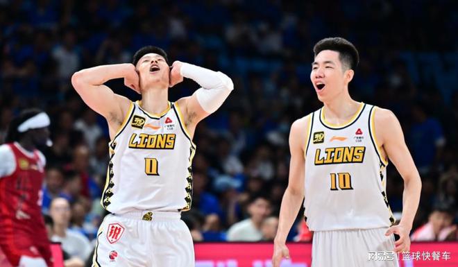 CBA最强落选秀！年薪50万打爆北京超级外援：辽宁后悔没选他吗？