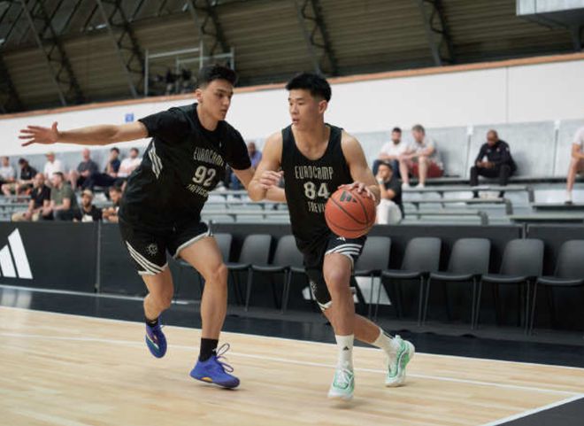 辣眼！中國三后衛合計22中5丟臉丟掉國外，球迷：注定只能在CBA玩