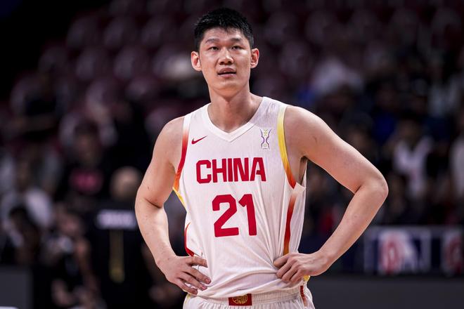 中國男籃小組頭名出線晉級8強，將戰(zhàn)A組第二和B組第三的勝者...