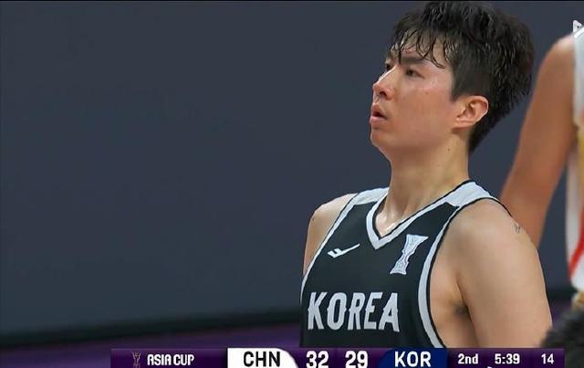 苦吞失利掩面而泣，李賢重15中6得22分7板4助2斷，三分11中2...