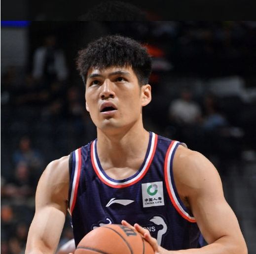 广州季前赛总结：郭艾伦缺席3战输138分 陈国豪惊喜走出去成趋势