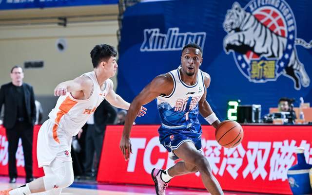 新疆客场挑战北控恐吃败仗！后卫线短板太致命，刘炜再次背水一战