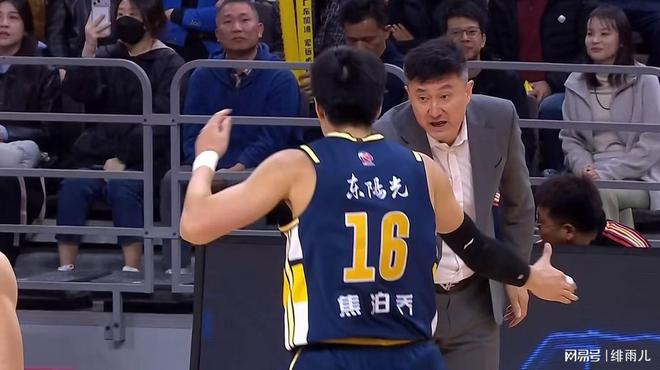 机会来了！CBA“冠军锋线”被广东队看中，朱芳雨将重金挖走？