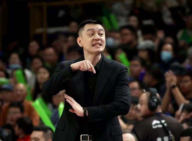 辽宁男篮30分大败！输给广东宏远，亨特首秀7分，威尔斯13分