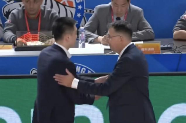 表现糟糕！辽媒点评辽宁队末节仅收获4分：CBA历史罕见