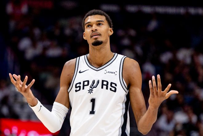 升西部第一！马刺大胜篮网文班31+14+6帽创历史第一 托马斯40分