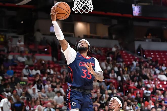 先发控卫的稳定性相当突出！快船会给他提供重返NBA的机会吗？