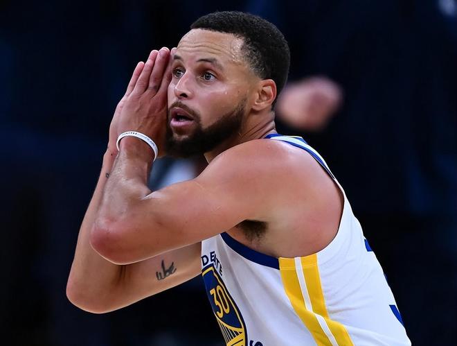 仅差2场!仅差5次!库里迎来神级里程碑,愈老愈妖