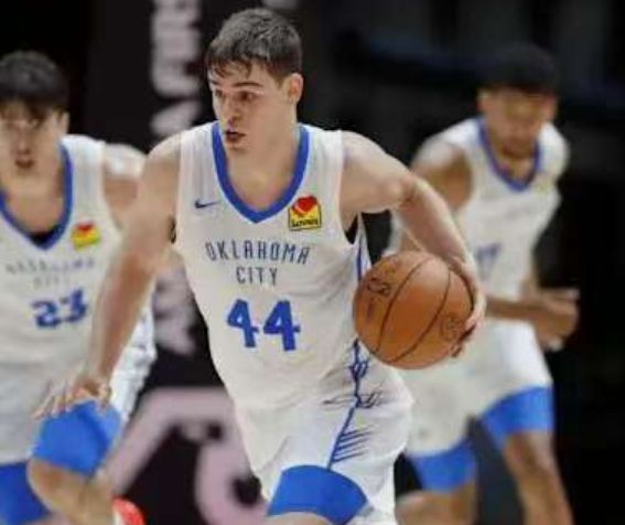 NBA夏季联赛明天7月11日赛程：湖人PK独行侠，掘金PK雄鹿
