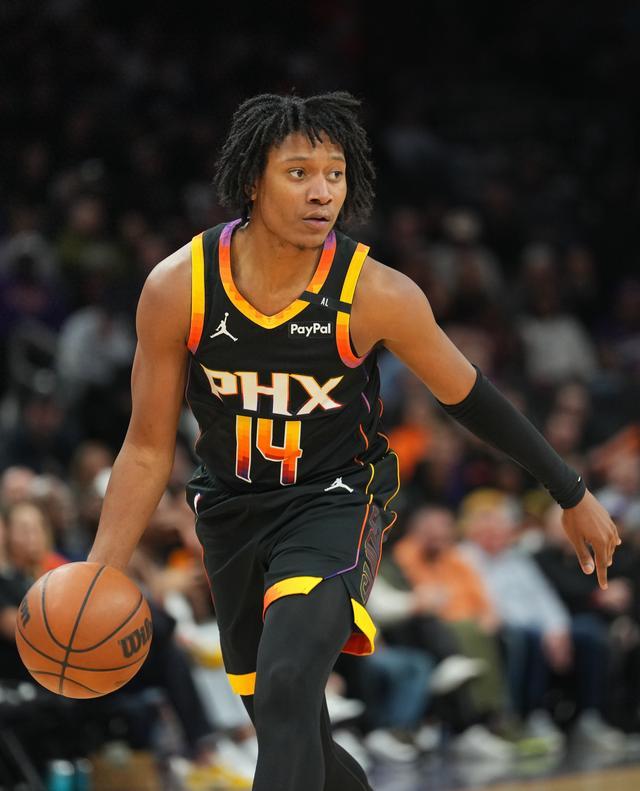 船记：球队已有14人不太可能签满 泰泰-华盛顿大概率不是正式合同