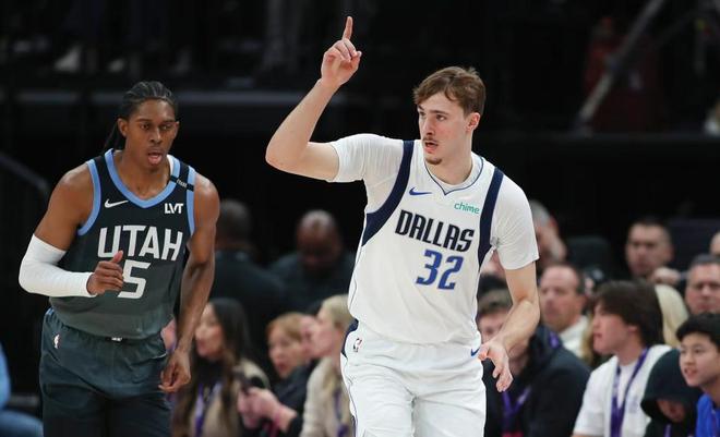 濃眉21+11受傷獨(dú)行俠惜敗爵士 弗拉格26+10+8馬卡33+7