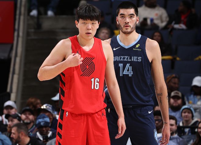 杨瀚森首次首发：19分钟4+5+2末节秀暴扣 5犯规成最大隐患