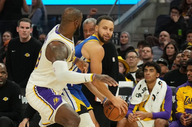 年薪5413万+5683万，将争冠球队慢慢拖垮！NBA被高估的超巨诞生