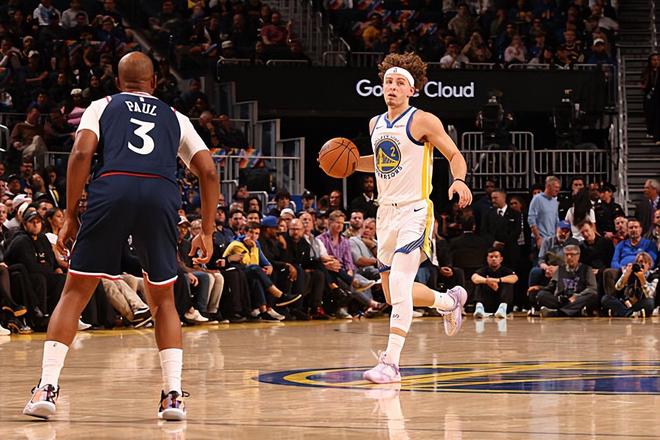 连续两场打出不错表现,但勇士后场新星的稳定性还是有些令人担心