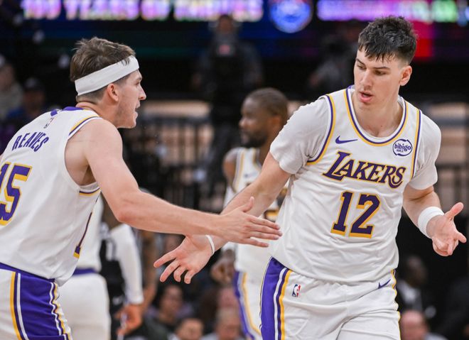 171分+50助攻,小里弗斯打疯了,得分第二助攻第一,要冲全明星