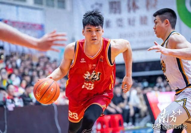 陈国豪：经历两个赛季后感觉CBA挺残酷 有一点松懈就没什么机会