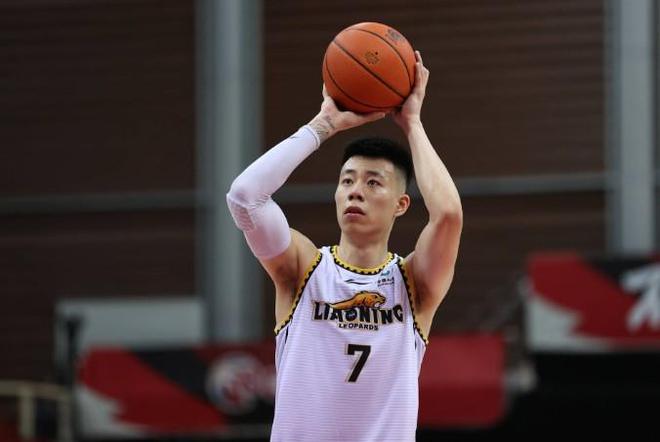 媒体人：郭艾伦和张镇麟缺席并不意味着不打全运会...