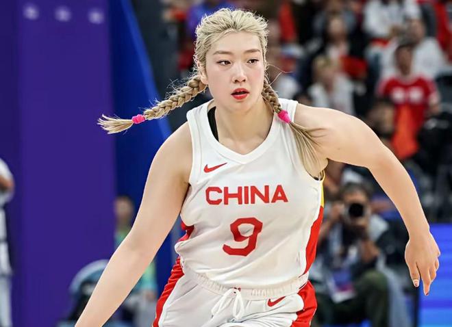 宮魯鳴：李夢(mèng)將因傷無(wú)緣中國(guó)女籃亞洲杯12人大名單