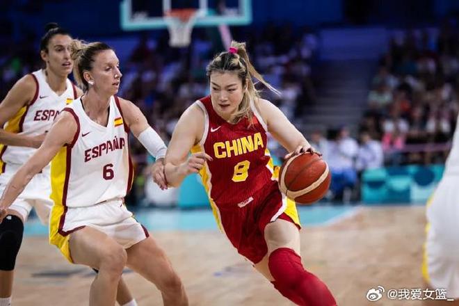 博主:女篮国手李梦无缘新赛季WCBA,或前往土耳其打球