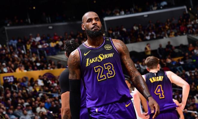 詹姆斯首秀惊艳!湖人14分大胜,这一战!我不得不承认5个现实