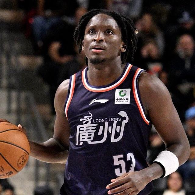 距NBA更近一步,官方:奥拉迪波加盟雄鹿队G联赛下属球队