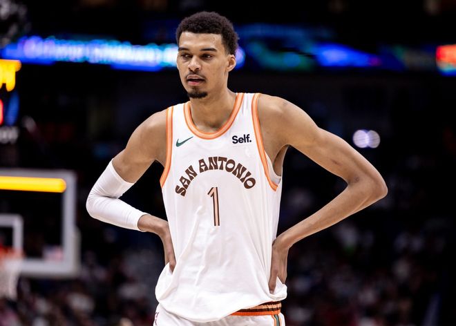 文班:只要我被隔扣的次数没超过盖帽数,我就会一直这么打