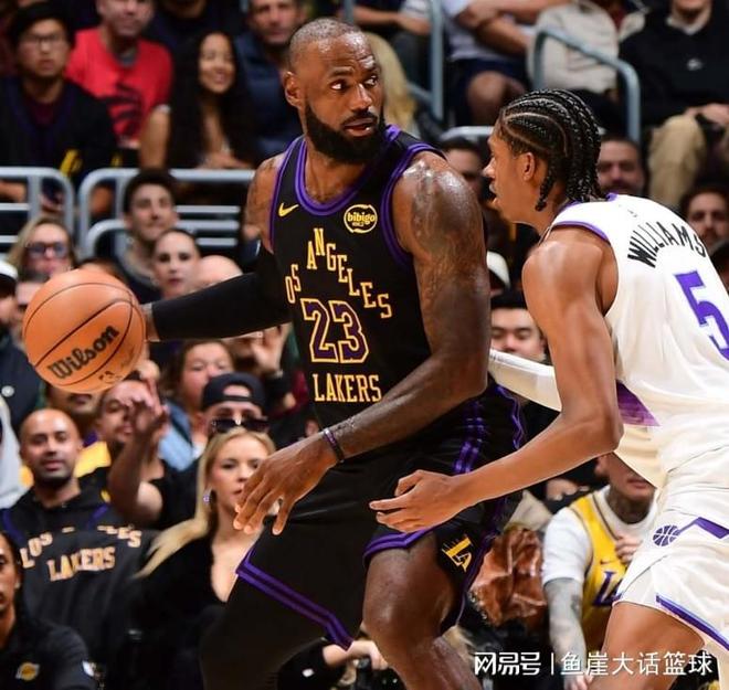 湖人展现两优势,东契奇错误明显!老詹两点成关键,小里说出重点