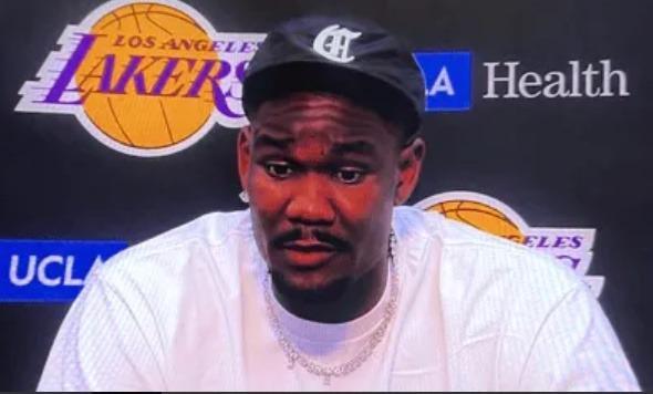 情商!艾頓媽媽感恩節給湖人做一桌大餐,八村:我吃過最好吃的炸雞