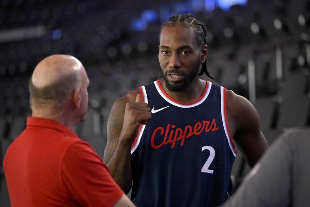 持久战！名记：NBA高层预计莱昂纳德的调查预计要持续到全明星后