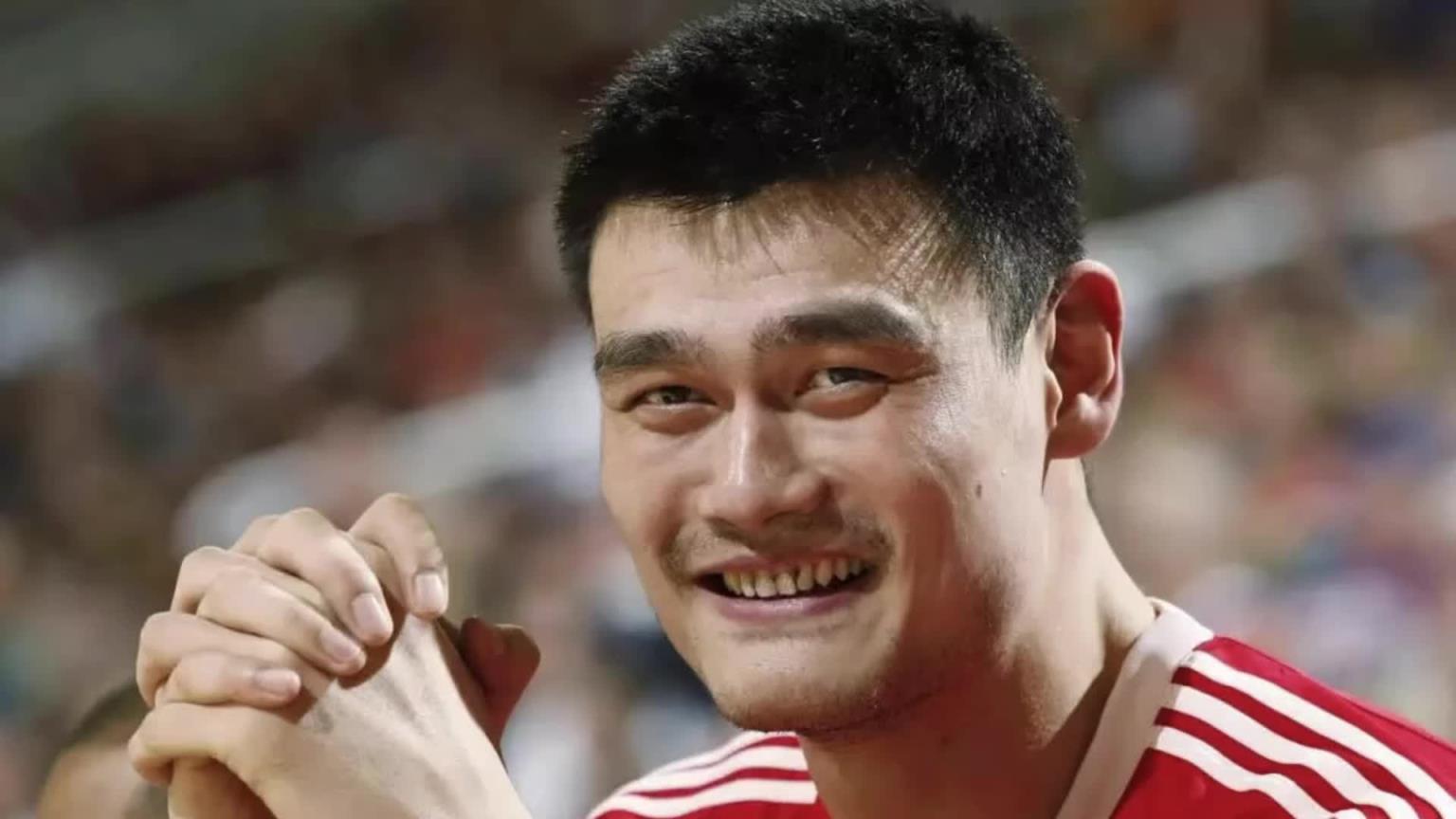 杨毅：姚明最喜欢打的就是戈贝尔那样的 你高不过我体重还没我重