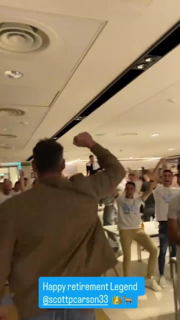 卡森退役快乐！费鸟此前转发21年曼城庆祝视频！德布劳内加入~